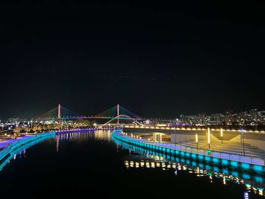 Colors of Busan: Sky Capsule, Authentic Local Food & Night View