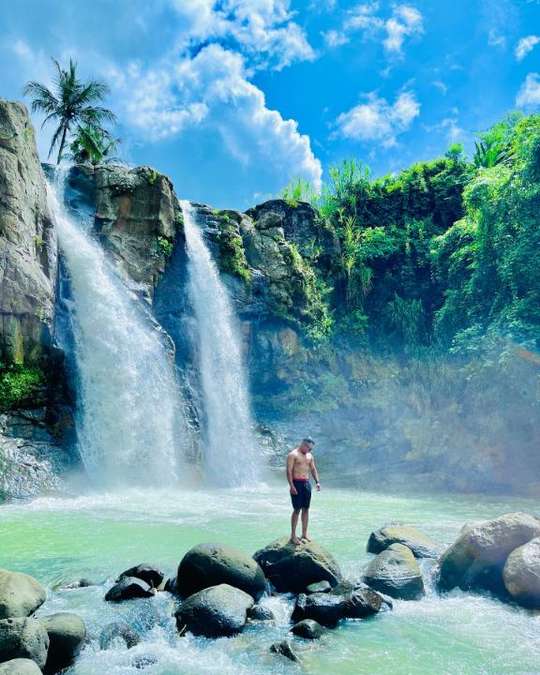 Trekking curug hordeng dan curug kembar by sentultrip, Rp 340.000
