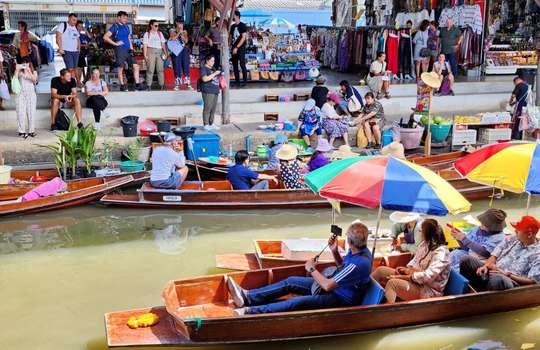 (Free eSIM) Half Day Damnoen Saduak Floating Market with Thai Halal Set Lunch, 1.553.684 VND