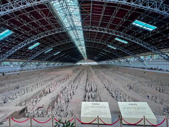 Xi'an: Qin Shi Huang Terracotta Warriors Half-Day Tour, 13,864円