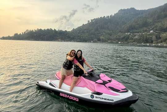 Jetski Danau Toba Parapat