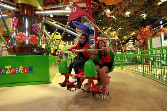 Funworld Ujung Berung Town Square Card Top-up, THB 481.42