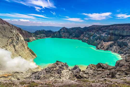 PRIVATE TRIP KAWAH IJEN ADVENTURE (Blue Fire (Blue Fire)/Turquoise Crater Lake/Sunrise Peak/Paltuding Area) Surabaya-Sidoarjo Area - 2 Days, RM 1,206