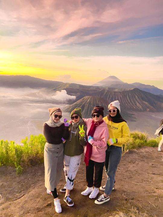 BROMO SUNRISE, THB 653.70