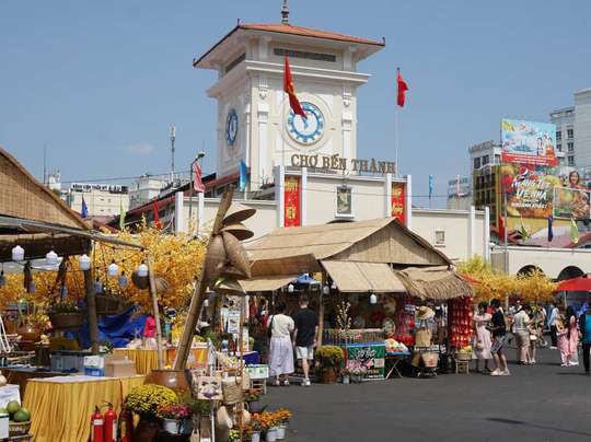 Private Airport Pickup & Ho Chi Minh City Highlights 10 Hour Tour Before Hotel Check-in | Pick up from Tan Son Nhat Airport, Vietnam