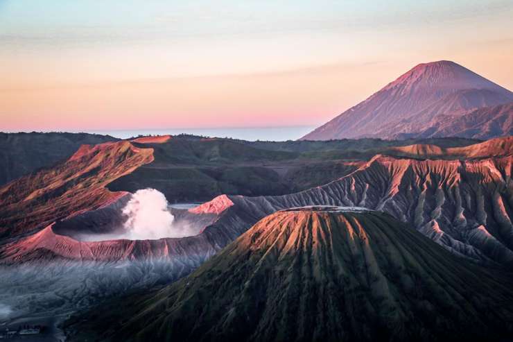 Sunrise Mount Bromo by Triptojava 1