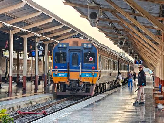 Chiang Mai to Lamphun Day Trip: Local Thai Train, Wat Phra That Hariphunchai, Terracotta Garden & White Bridge, Food Experience | Thailand