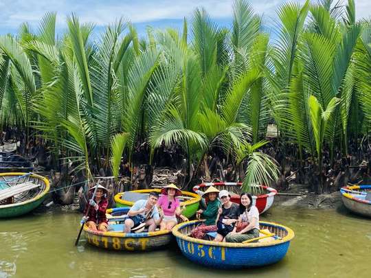 Tour tham quan Ngũ Hành Sơn, Làng Non Nước, Làng Dừa Bảy Mẫu, Phố Cổ Hội An buổi chiều | Từ Đà Nẵng, Việt Nam