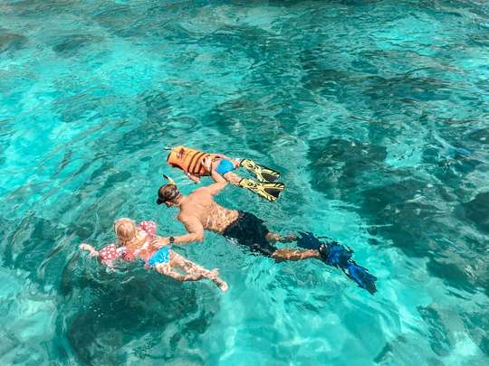 Phuket: Phi Phi & Bamboo Island Day Trip with Buffet Lunch