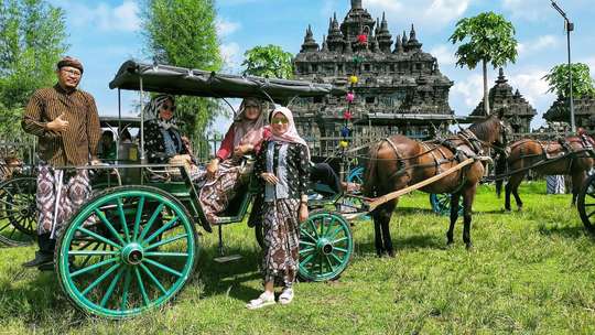 Exploring the Beauty of Prambanan: Andong Adventure by Bestrip, 945.524 VND