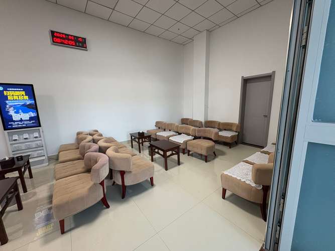 Two Classes Lounge Altay Airport 2