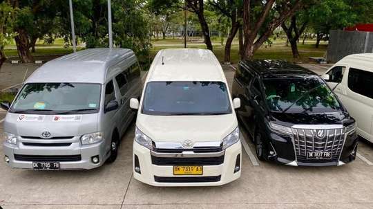 Bali - Pelayanan Sewa Mobil dan Sopir Provesional dengan harga terjangkau, Rp 900.000