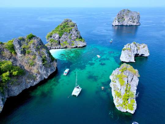 Speedboat Tour to Koh Haa & Koh Rok with Snorkel