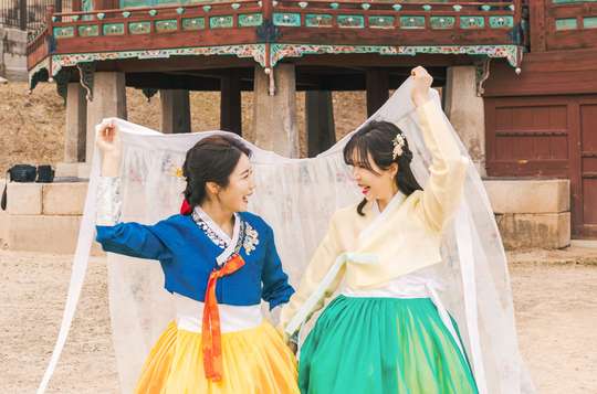 Tiket Sewa Hanbok Hanboknam Toko Gyeongbokgung, Rp 195.567