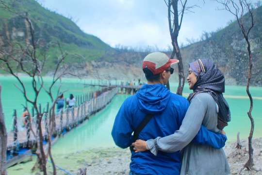 Tur Kawah Putih Ciwidey - Jembatan Gantung Rengganis - Situ Patenggang - 1 Hari (FOR FOREIGN), Rp 935.000