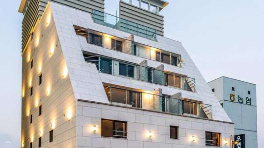 Jagalchi Haesutang (Jagalchi Seawater Bathhouse) | Busan Spa