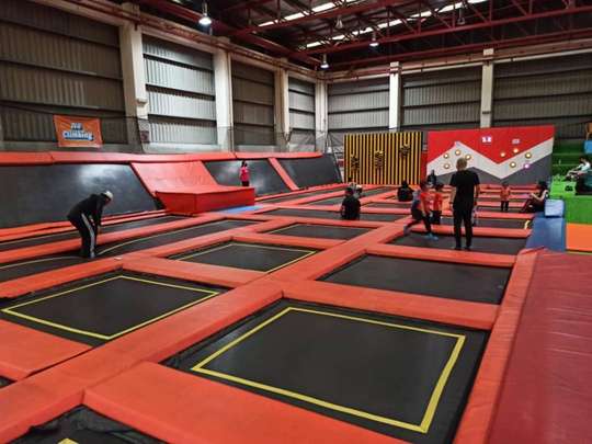 Công viên bạt nhún Jump Street Asia Malaysia
