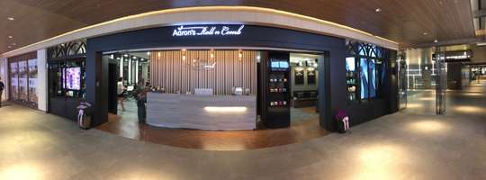 Aaron's Roll n Comb Hair Salon