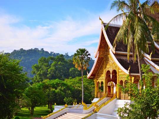 Luang Prabang: Temples, Royal Palace Museum and Phu Si Hill Walking Private Tour, 2.078.080 VND