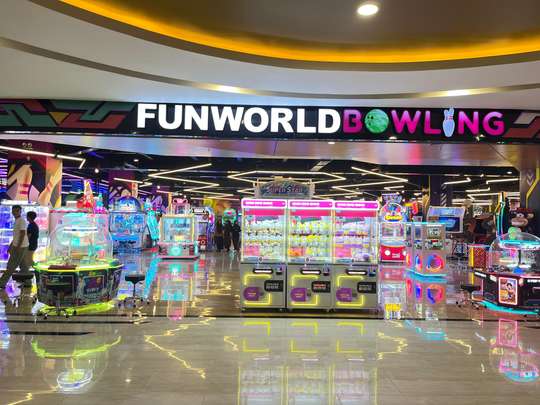 Funworld Bowling Basko City Mall, Rp 260.000