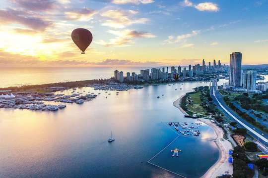 Gold Coast Hot Air Balloon Flight by Go Ballooning