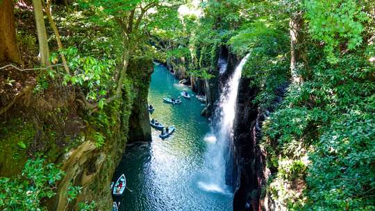 From Fukuoka: Miyazaki, Takachiho Gorge And Shrine Day Tour
