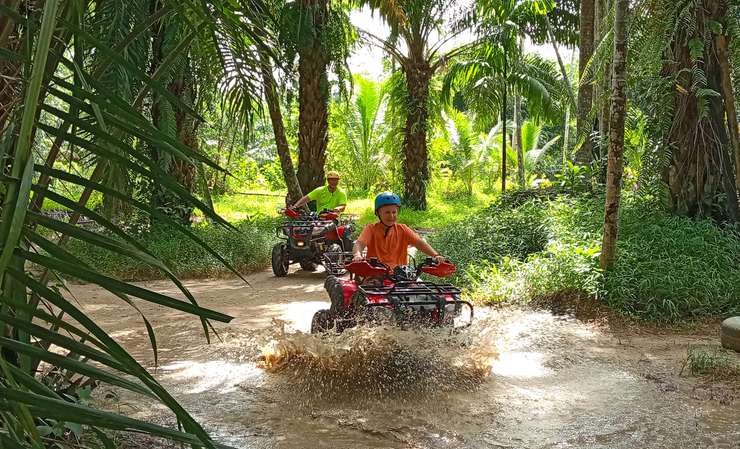 เขาหลัก: ทัวร์ส่วนตัวพร้อมล่องแพไม้ไผ่, ATV และเต่า 1
