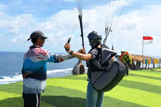 Timbis Paragliding Bali, S$71