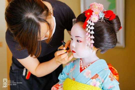 舞妓変身スタジオ四季 子供舞妓プラン・撮影予約(京都府 京都市)