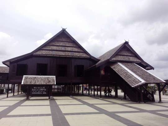 One Day Tour Makassar 2