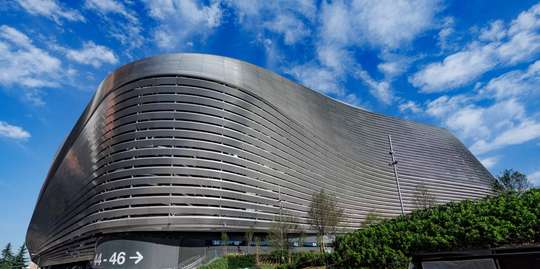 Santiago Bernabeu Stadium - Real Madrid, Rp 755.426