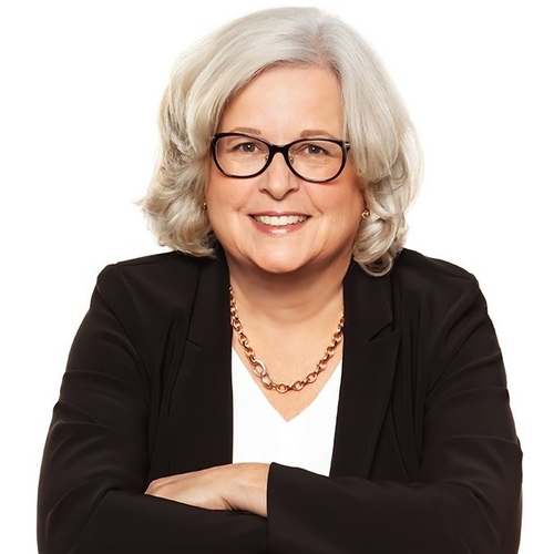 Photo of Denise MacDonell