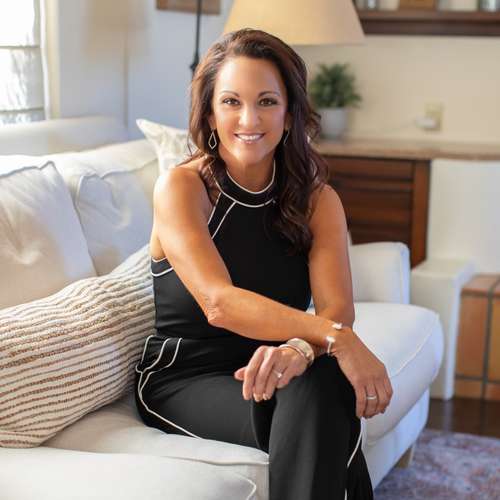 Photo of Christa Lowry