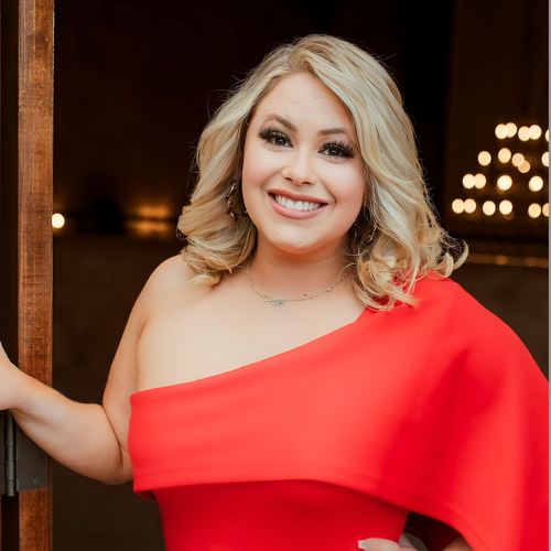 Photo of Michelle Mills