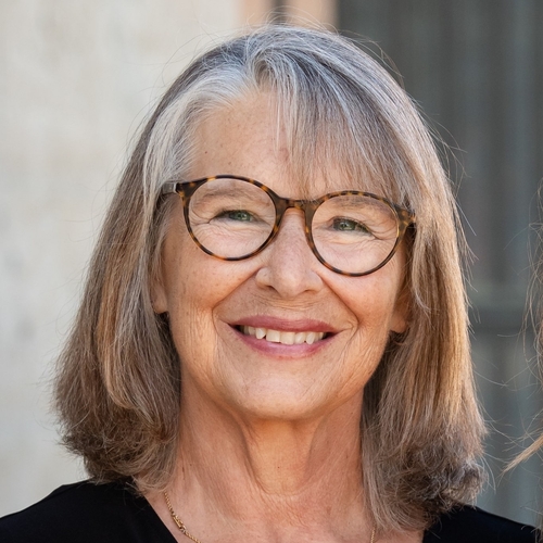 Photo of Debbie Raynor