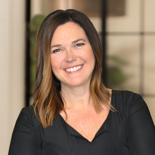 Photo of Angela Miller