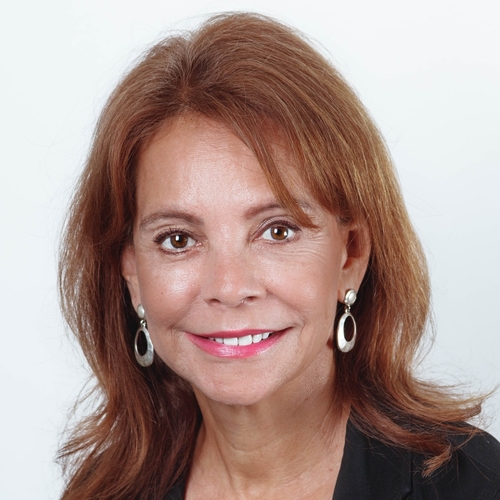 Photo of Sandra Roman