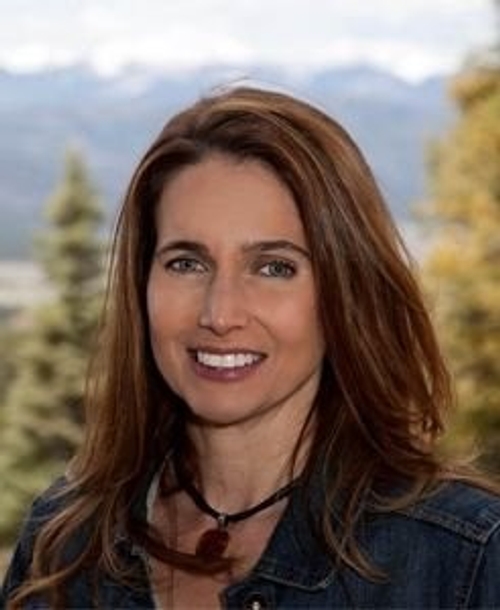 Photo of Lisa Sutton