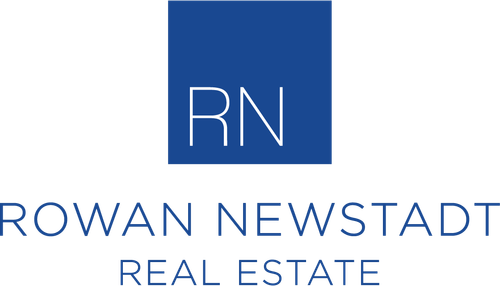RE/MAX REALTRON REALTY INC. Brokerage Logo