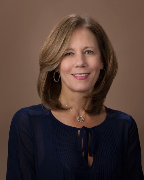 Photo of Lorraine Collins, Broker/Owner