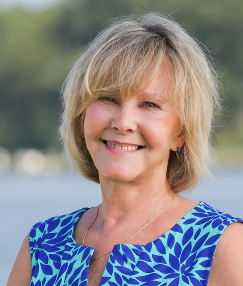 Photo of Linda Caron