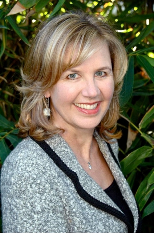 Photo of Lisa Pound