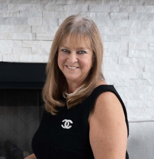 Photo of Debbie Ward-Terry