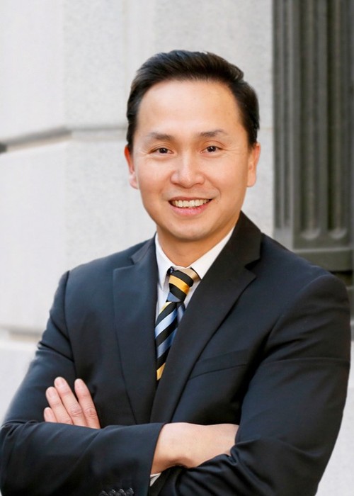 Photo of Neil H. Bui, Esq, Broker