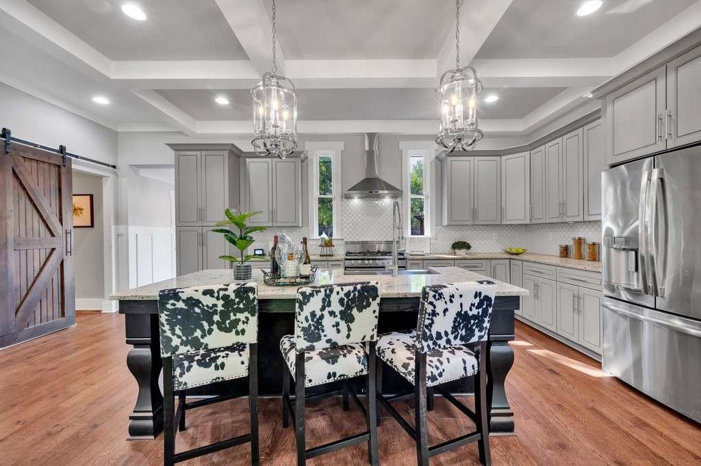 19 of 32. Kitchen Island with seating