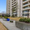 360 Ridelle Ave #915, York, ON