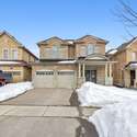 11 Barrow Ave, Bradford, ON