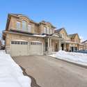 11 Barrow Ave, Bradford, ON