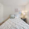 11 Barrow Ave, Bradford, ON