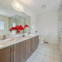 11 Barrow Ave, Bradford, ON